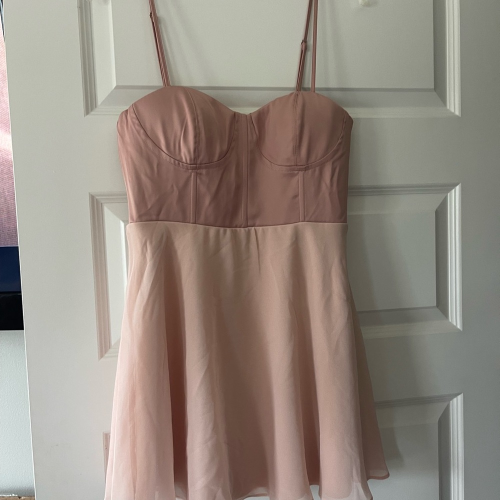 Lulu’s Pink Strapless Dress